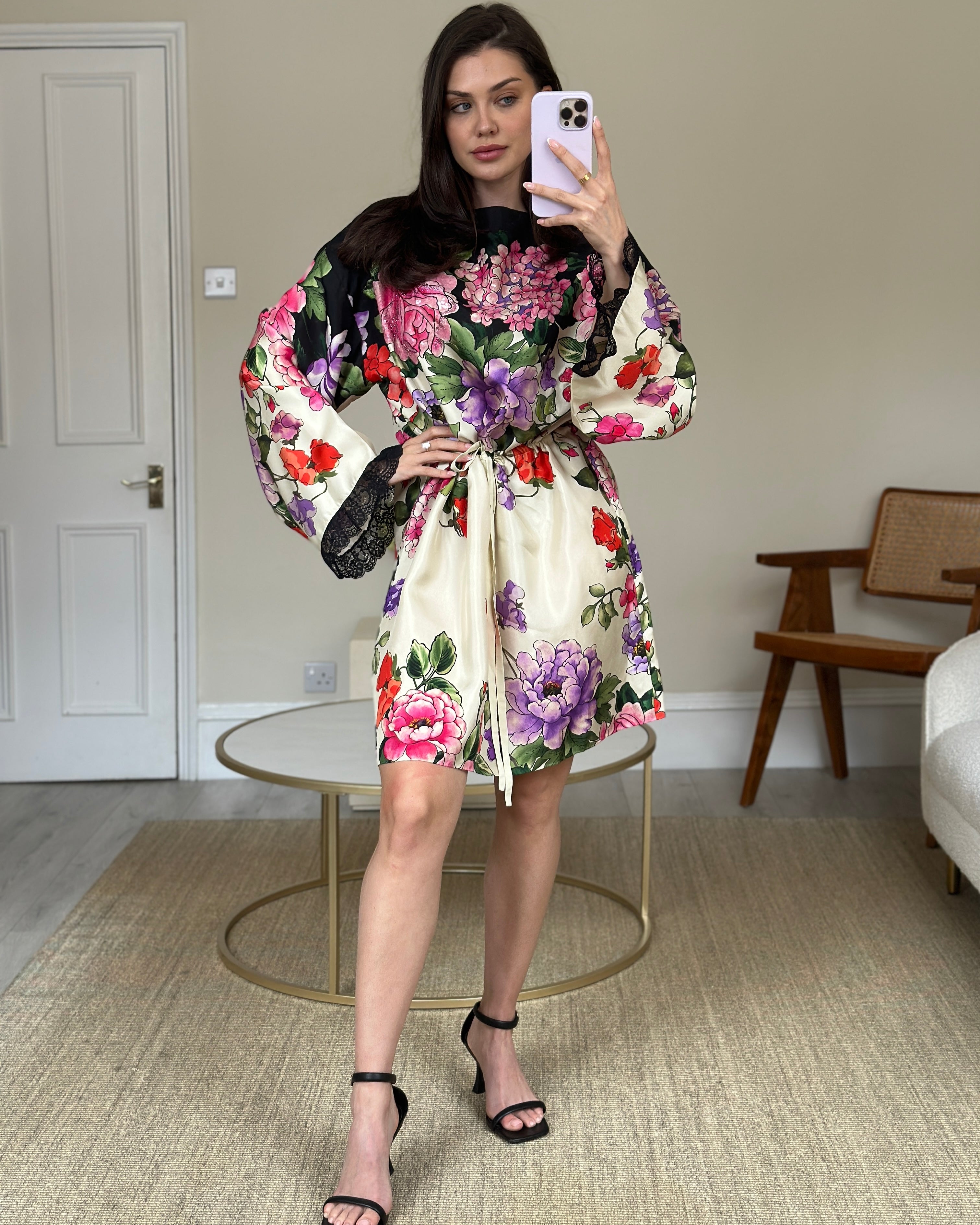 Gucci Cream, Black, Pink and Purple Floral Silk Print Dress with Drawstring Waist and Embellishment Size IT 44 (UK 12)